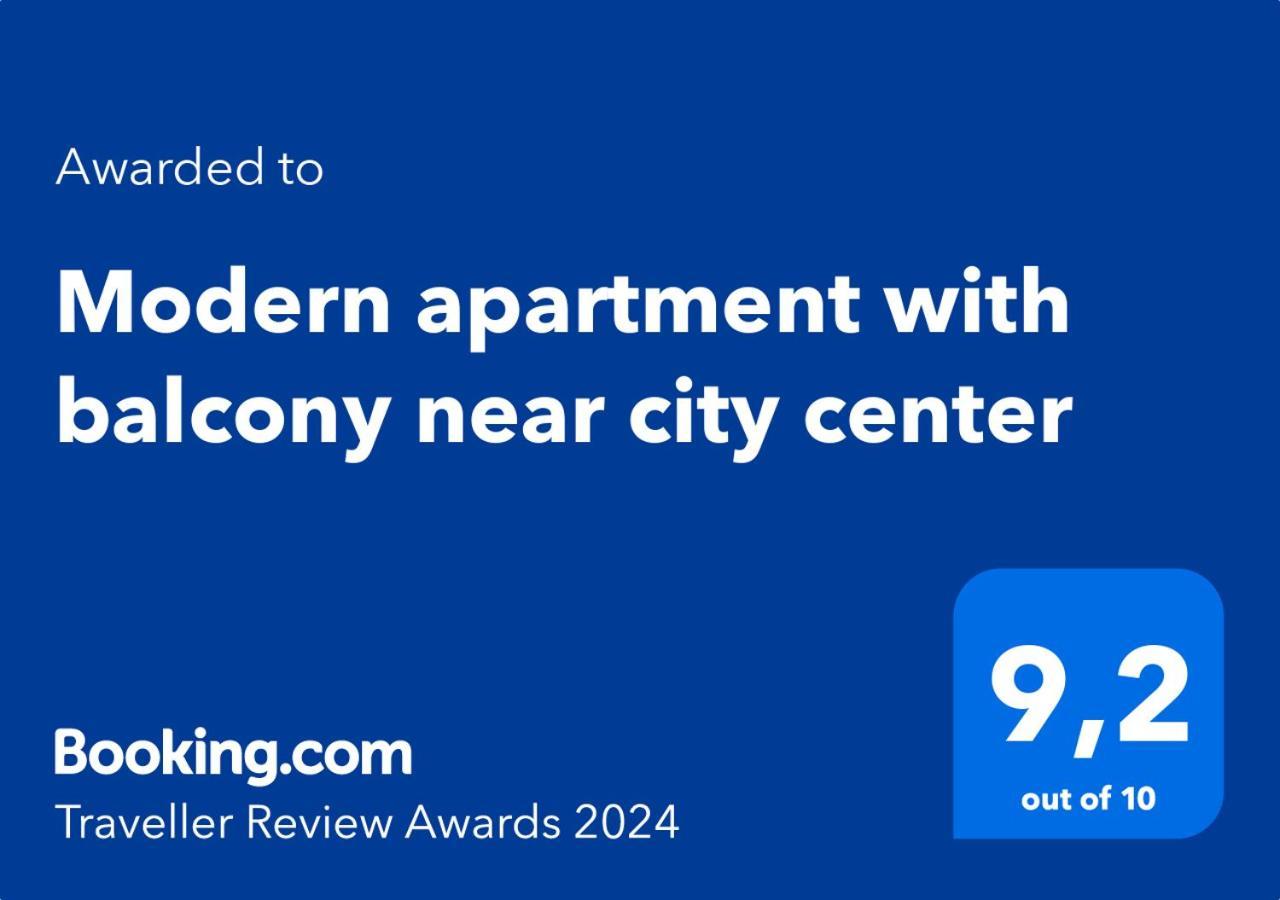וינה Modern Apartment With Balcony Near City Center מראה חיצוני תמונה